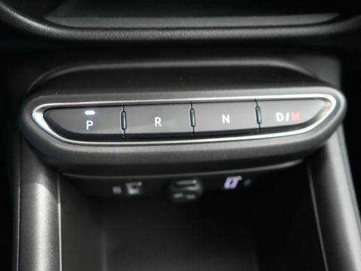 Fiat 600 1.2 Hybrid Urban | Achterbank in delen neerklapbaar | Achteruitrijcamera | Alarm klasse 1(startbl... ActivLease financial lease