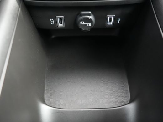 Fiat 600 1.2 Hybrid Urban | Achterbank in delen neerklapbaar | Achteruitrijcamera | Alarm klasse 1(startbl... ActivLease financial lease