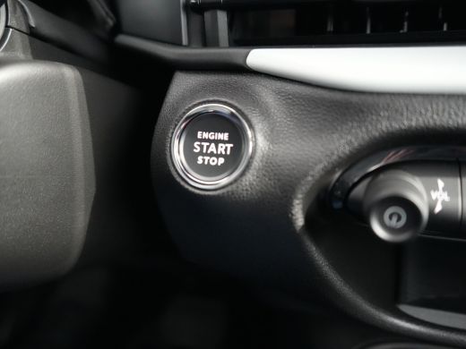 Fiat 600 1.2 Hybrid Urban | Achterbank in delen neerklapbaar | Achteruitrijcamera | Alarm klasse 1(startbl... ActivLease financial lease