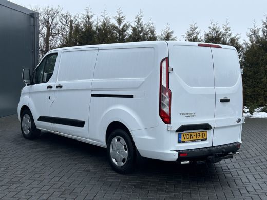 Ford Transit Custom 2.0 TDCI 130 PK / L2H1 / 2.800 KG AHG / 1e EIG. / 2x SCHUIFDEUR / TREKHAAK / CAMERA / AIRCO / CRUISE ActivLease financial lease