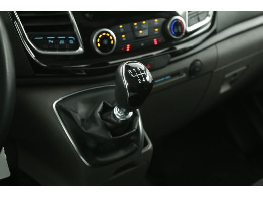 Ford Transit Custom 2.0 TDCI L2H1 Limited | 2800KG Trekgew. | Trekh. | Airco | Cruise | 3 Zits | Navi | Carplay | Sto... ActivLease financial lease