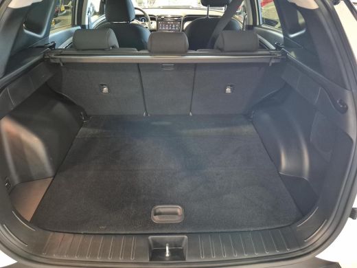 Hyundai Tucson 1.6 T-GDI PHEV Comfort Smart 4WD | Rijklaarprijs! | Adaptive Cruise Control | 19"Lm velgen |  Nav... ActivLease financial lease