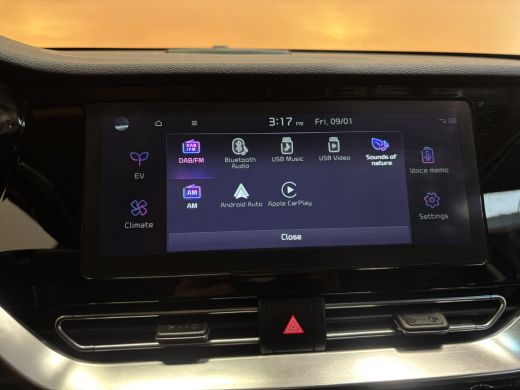 Kia e-Niro ExecutiveLine 64 kWh leer | navi | adaptive cruise | stuur- en stoelverw ActivLease financial lease