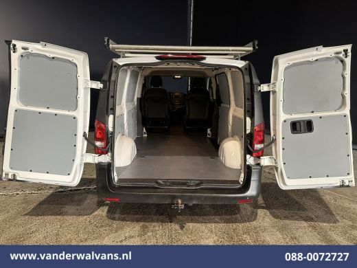Mercedes-Benz Vito 114 CDI 136pk L2H1 Euro6 Airco | Imperiaal | Navigatie | Camera | Trekhaak Parkeersensoren ActivLease financial lease