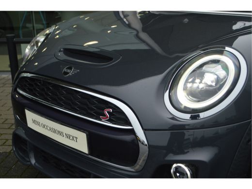 Mini Cooper S Cabrio Cooper S John Cooper Works Automaat / Sportonderstel / LED / Harman-Kardon / Comfortstoelen / Sto... ActivLease financial lease