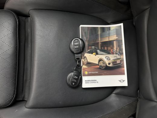 Mini Electric Charged 33 kWh [ 3-Fase ] {SOH-100%} (INCL-BTW) *LEATHER | HEAD-UP | HARMAN/KARDON-AUDIO | MATRIX... ActivLease financial lease