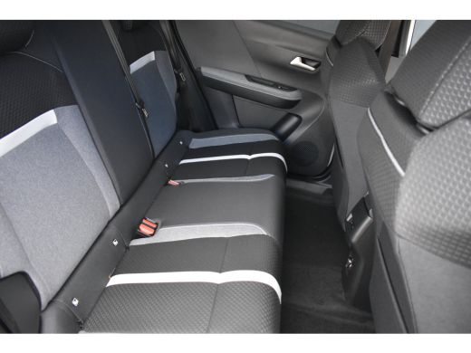 Opel Frontera GS - Electric | 11 kW boordlader | 17" Lichtmetalen velgen in Zwart met 215/60 R17 banden | Achte... ActivLease financial lease