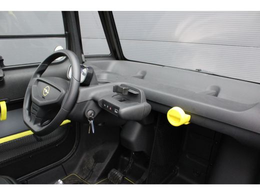 Opel Rocks-e Rocks-E Tekno | Panoramadak | Bluetooth | LED koplamen | LED achterlichten | 1.000km | BTW | ActivLease financial lease