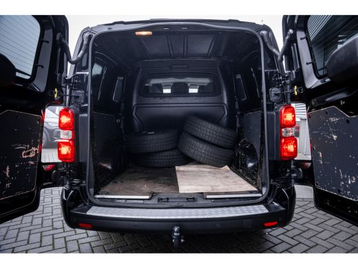 Opel Vivaro 2.0 CDTI L2H1 Innovation | Achteruitrijcamera | Trekhaak | Voorstoelen verwarmd ActivLease financial lease
