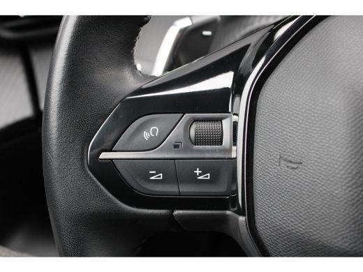 Peugeot 2008 1.2 PureTech Allure | Automaat | Navigatie | Camera | Adaptieve cruise control | Apple carplay | ... ActivLease financial lease
