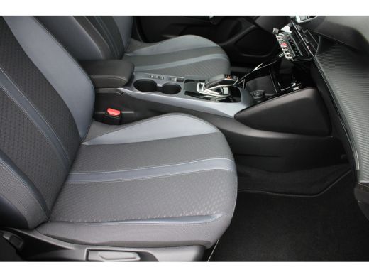 Peugeot 2008 1.2 PureTech Allure | Automaat | Navigatie | Camera | Adaptieve cruise control | Apple carplay | ... ActivLease financial lease