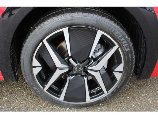 Peugeot 208 1.2 PureTech 100 GT | Navigatie | 360 Camera | Black Diamond | Adaptieve cruise | Apple carplay | ActivLease financial lease