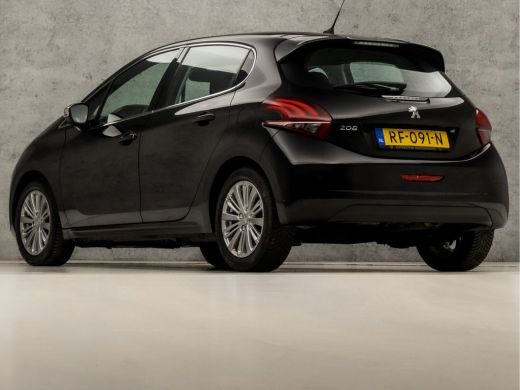 Peugeot 208 1.2 PureTech Sport (5 DEURS, GROOT NAVI, APPLE CARPLAY, CLIMATE, PARKEERSENSOREN, LM VELGEN, CRUI... ActivLease financial lease