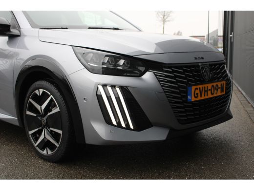 Peugeot 208 Hybrid 100 e-DCS6 GT | Automaat | Navigatie | Camera voor + achter | Apple carplay | 12.000km | ActivLease financial lease