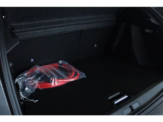 Peugeot e-2008 EV Allure Avantage 54 kWh ActivLease financial lease