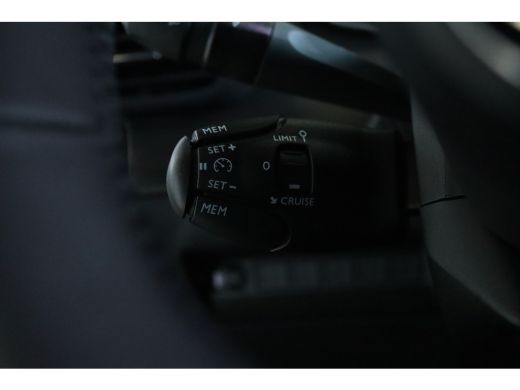 Peugeot e-2008 EV Allure Avantage 54 kWh ActivLease financial lease