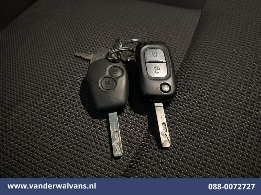 Renault Master 2.3 dCi 146pk Chassis Cabine Euro6 Airco | Navigatie | LED | Cruisecontrol Bijrijdersbank ActivLease financial lease