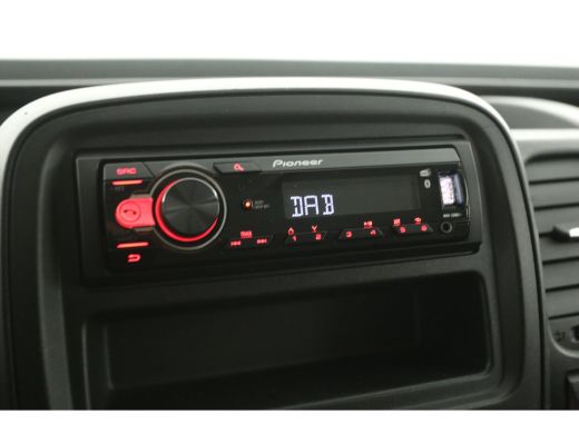 Renault Trafic 2.0 dCi T29 145PK L2H1 | Euro6 | DC | 6-Zits | Automaat | Airco | Trekh. | Cruise | Parkeersens. ActivLease financial lease