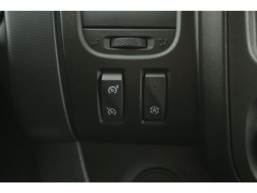 Renault Trafic 2.0 dCi T29 145PK L2H1 | Euro6 | DC | 6-Zits | Automaat | Airco | Trekh. | Cruise | Parkeersens. ActivLease financial lease