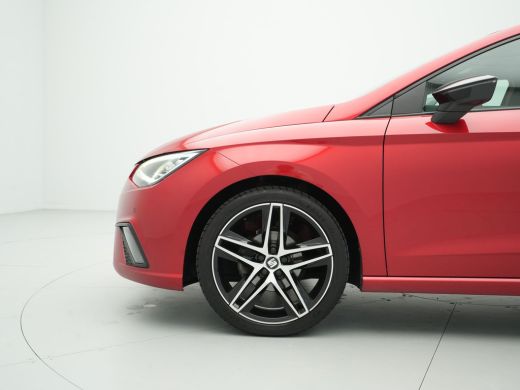 Seat Ibiza 1.0 TSI 95pk FR Business Intense Trekhaak Navigatie Camera Led Carplay 120 ActivLease financial lease