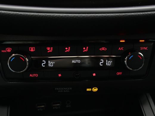 Seat Ibiza 1.0 TSI 95pk FR Business Intense Trekhaak Navigatie Camera Led Carplay 120 ActivLease financial lease