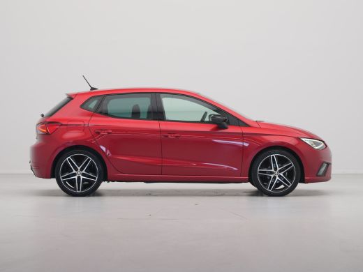 Seat Ibiza 1.0 TSI 95pk FR Business Intense Trekhaak Navigatie Camera Led Carplay 120 ActivLease financial lease