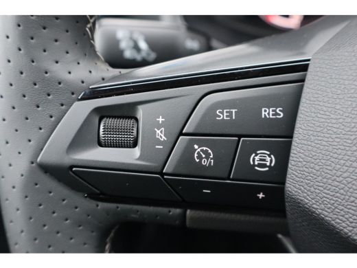 Seat Ibiza 115PK Style Business Connect | Achteruitrijcamera | Draadloze telefoonlader 15W | Front Assist ActivLease financial lease