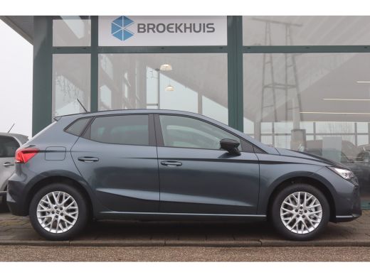 Seat Ibiza 115PK Style Business Connect | Achteruitrijcamera | Draadloze telefoonlader 15W | Front Assist ActivLease financial lease