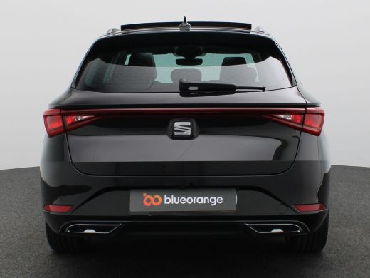 Seat Leon Sportstourer 1.4 TSI eHybrid PHEV FR Business Intense 204PK DSG SOH 87%, Panorama Dak, Elektr. Ac... ActivLease financial lease