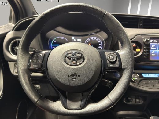 Toyota Yaris 1.5 Hybrid BI-Tone Edition | Leer | Camera | Navigatie | Cruise C | L.M.Velgen | ActivLease financial lease
