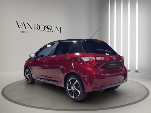 Toyota Yaris 1.5 Hybrid BI-Tone Edition | Leer | Camera | Navigatie | Cruise C | L.M.Velgen | ActivLease financial lease