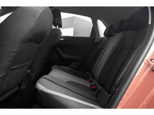 Volkswagen Polo 1.0 TSI Highline | Panoramadag | Aplle Carplay | LMV | ActivLease financial lease