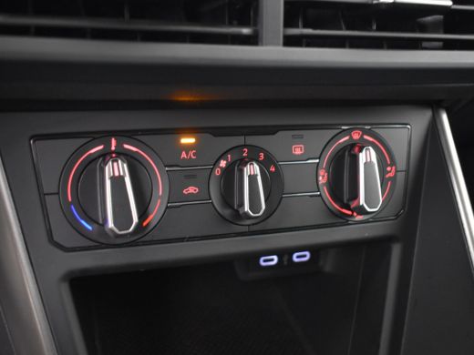 Volkswagen Polo 1.0 TSI R-Line Edition 95pk | Adaptief cruise control | Airco | Privacy glass | R-line exterieur ... ActivLease financial lease