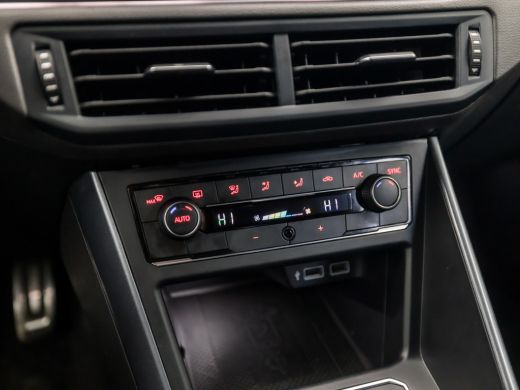 Volkswagen Polo 1.0 TSI R-Line Sport Automaat (2X R-LINE, VIRTUAL COCKPIT, APPLE CARPLAY, CLIMATE, ALCANTARA, ZWA... ActivLease financial lease