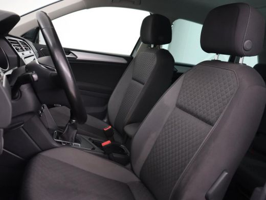 Volkswagen Tiguan 1.4 TSI Comfortline Business | Trekhaak | Camera | Full LED | Adaptive cruise | Park Assist | Car... ActivLease financial lease