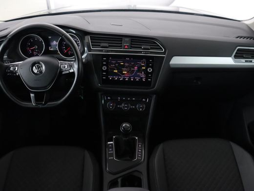 Volkswagen Tiguan 1.4 TSI Comfortline Business | Trekhaak | Camera | Full LED | Adaptive cruise | Park Assist | Car... ActivLease financial lease