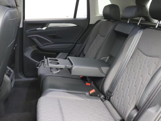 Volkswagen Tiguan 1.5 eHybrid Life Edition 204PK DSG Trekhaak, Achteruitrijcamera, Keyless, Navi via Apple Carplay/... ActivLease financial lease