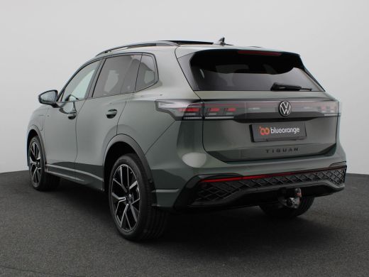 Volkswagen Tiguan 1.5 eHybrid R-Line Business 204PK DSG Pano-Schuifdak, Black Style, Trekhaak, 20" LM Velgen, Keyle... ActivLease financial lease
