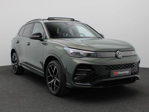 Volkswagen Tiguan 1.5 eHybrid R-Line Business 204PK DSG Pano-Schuifdak, Black Style, Trekhaak, 20" LM Velgen, Keyle... ActivLease financial lease