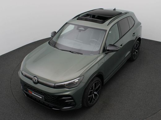 Volkswagen Tiguan 1.5 eHybrid R-Line Business 204PK DSG Pano-Schuifdak, Black Style, Trekhaak, 20" LM Velgen, Keyle... ActivLease financial lease
