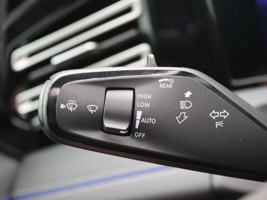 Volkswagen Tiguan 1.5 eHybrid R-Line Business 204PK DSG Pano-Schuifdak, Black Style, Trekhaak, 20" LM Velgen, Keyle... ActivLease financial lease