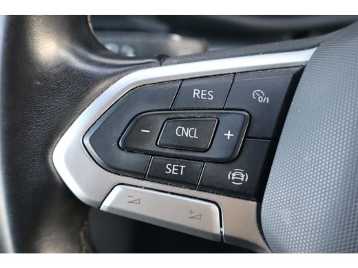 Volkswagen Transporter 150PK 2.0 TDI L2H1 30 | Bestuurdersstoel verwarmd | Interieur voorverwarmingsinstallatie | Trekhaak ActivLease financial lease