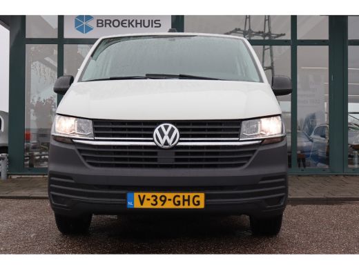 Volkswagen Transporter 150PK 2.0 TDI L2H1 30 | Bestuurdersstoel verwarmd | Interieur voorverwarmingsinstallatie | Trekhaak ActivLease financial lease