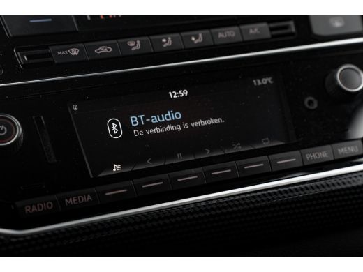 Volkswagen up! 1.0 Move Up | Camera | Clima | Cruise Controle | ActivLease financial lease