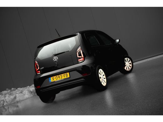 Volkswagen up! 1.0 Move Up | Camera | Clima | Cruise Controle | ActivLease financial lease