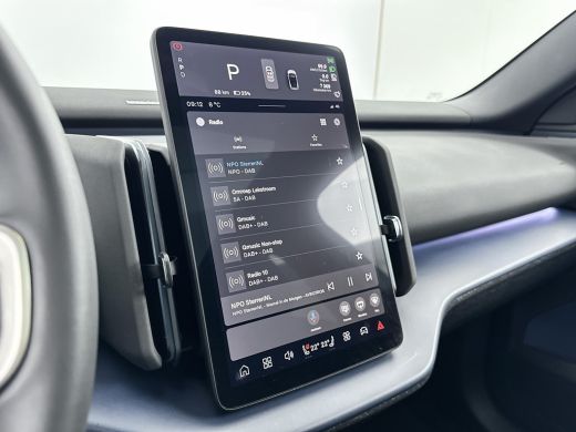 Volvo  EX30 Single Motor Extended Range Ultra 69 kWh | 19" | Stoel/Stuurverwarming | Getint Glas | Panoramada... ActivLease financial lease