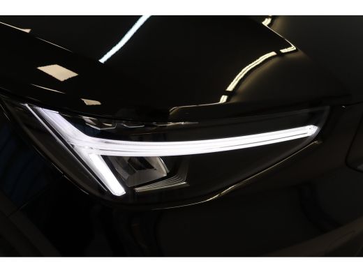 Volvo  EX40 252PK Extended Range Plus Black Edition 82 kWh | Panoramadak | Getint Glas | Stoel & Stuur Verw. ... ActivLease financial lease