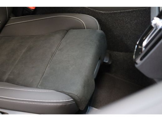 Volvo  EX40 252PK Extended Range Plus Black Edition 82 kWh | Panoramadak | Getint Glas | Stoel & Stuur Verw. ... ActivLease financial lease