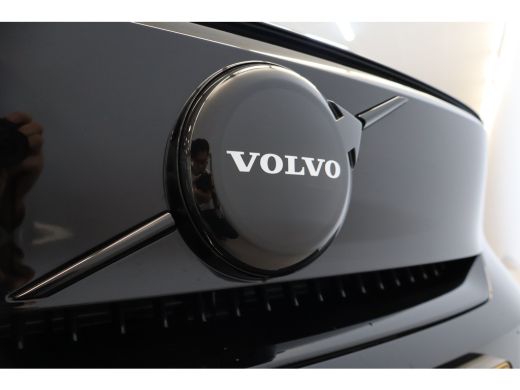 Volvo  EX40 252PK Extended Range Plus Black Edition 82 kWh | Panoramadak | Getint Glas | Stoel & Stuur Verw. ... ActivLease financial lease