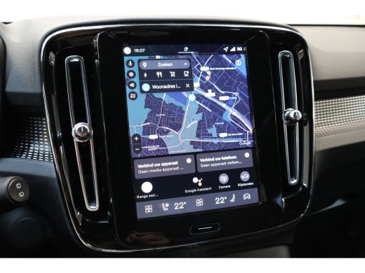 Volvo  EX40 252PK Extended Range Plus Black Edition 82 kWh | Panoramadak | Getint Glas | Stoel & Stuur Verw. ... ActivLease financial lease